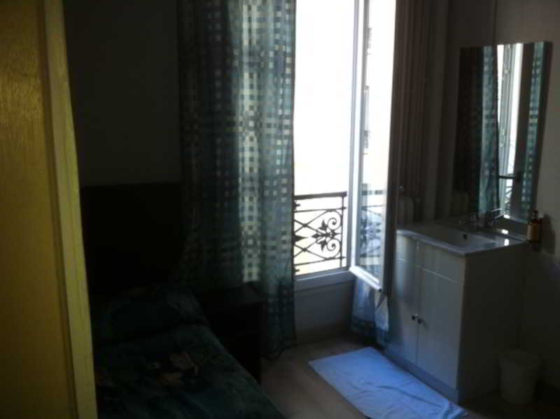 Viator Hotel *
