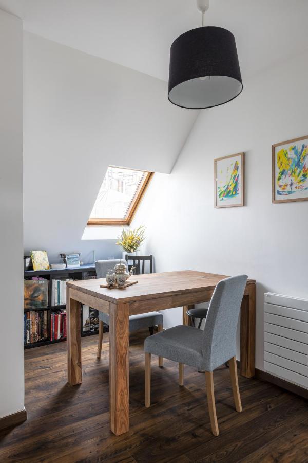 Apartment Veeve - Footsteps From The Arc De Triomphe