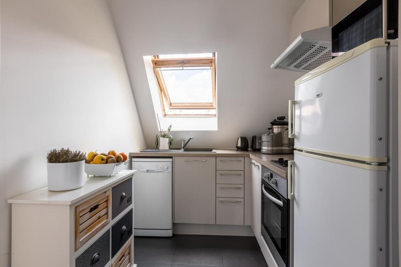 Apartment Veeve - Footsteps From The Arc De Triomphe *