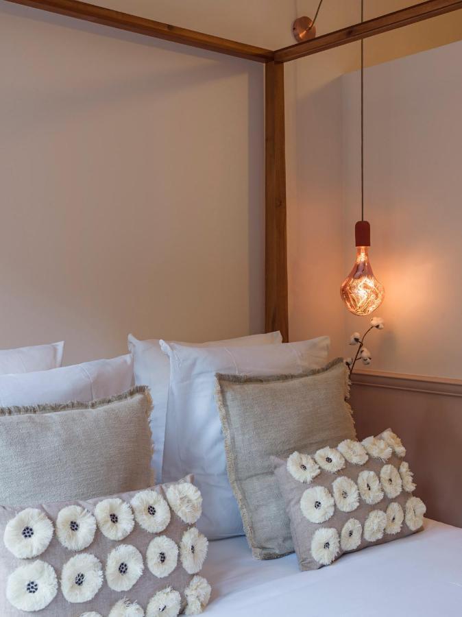 Rose & Garden - Eiffel Tower Apartment