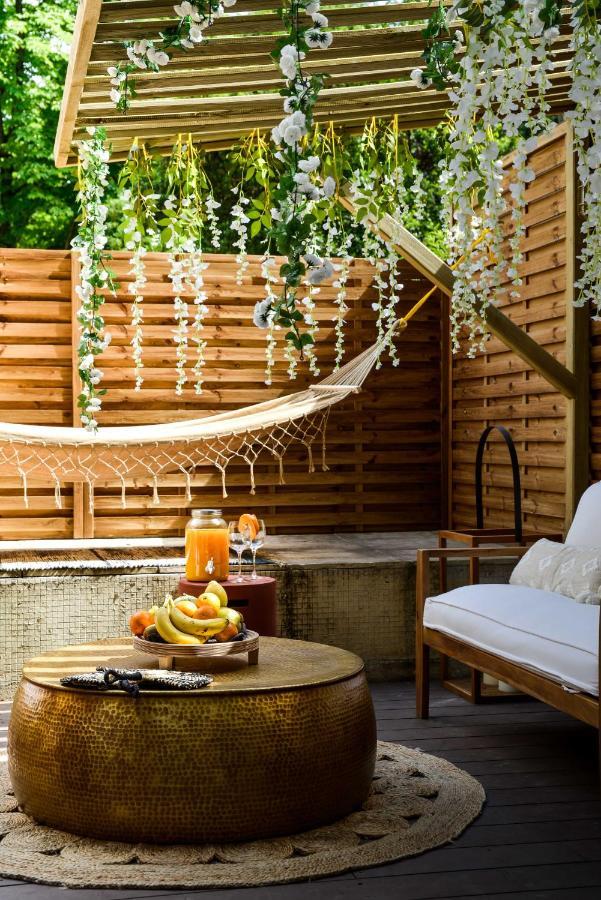 The Majestic Garden Apartment Paris