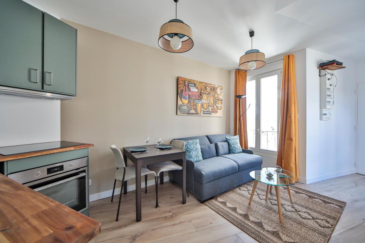 Arc De Triomphe/palais Des Congres/amazing View Apartment Paris