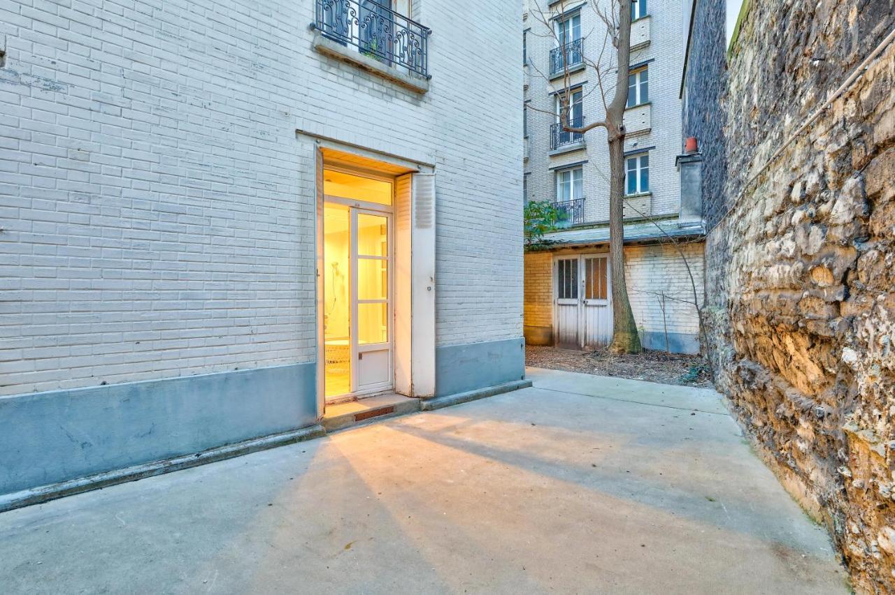 Superb T1bis At 1min From The Metro Porte St-ouen Apartment *