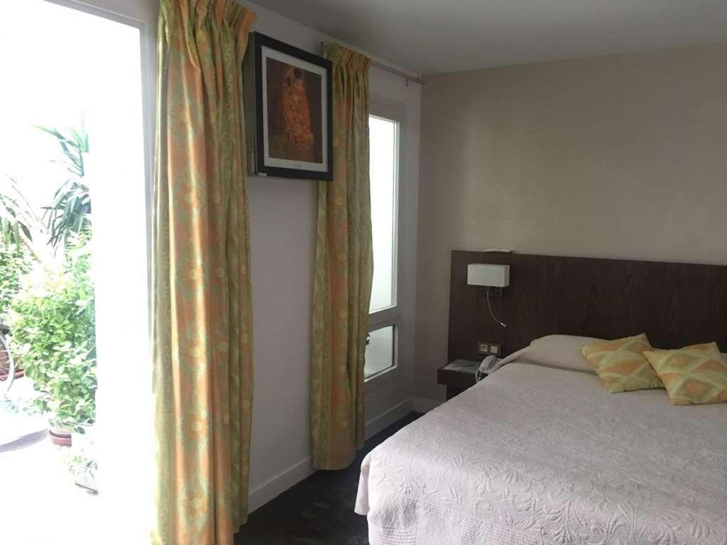 Alison Hotel Paris