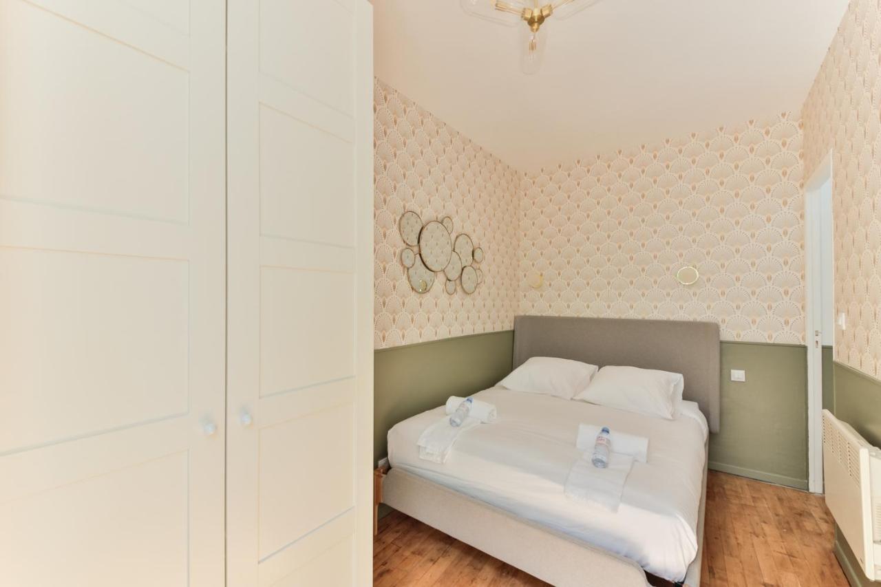 Indépendant Flat: Canal St Martin&trains Stations! Appartement *