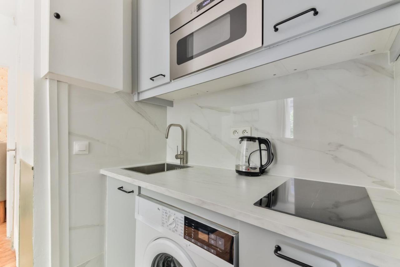 Appartement Indépendant Flat: Canal St Martin&trains Stations! *