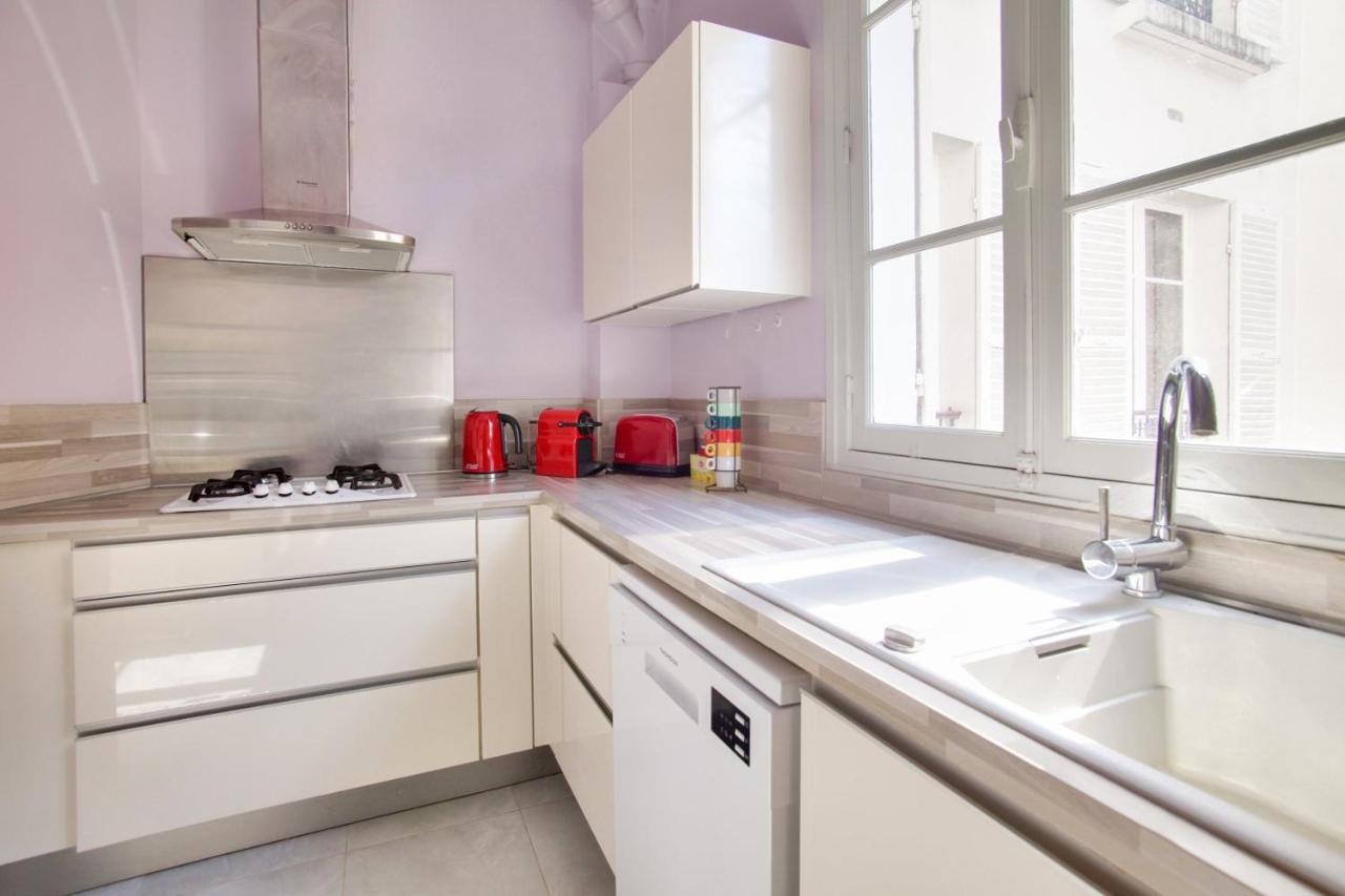 Apartment Luxurious 2 Bedrooms Tour Eiffel Rapp Free Netflix Paris