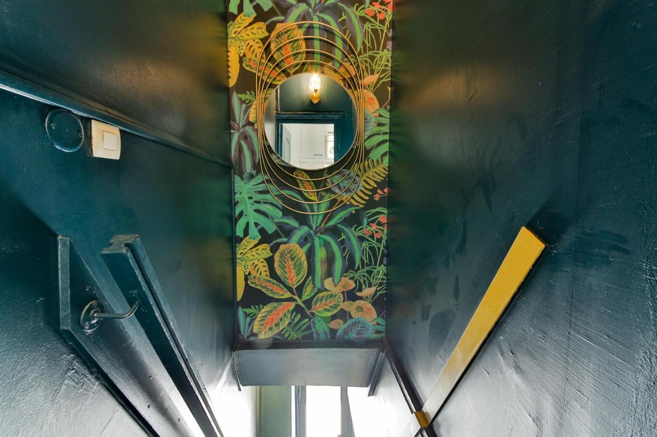 Indépendant Flat: Canal St Martin&trains Stations! Appartement
