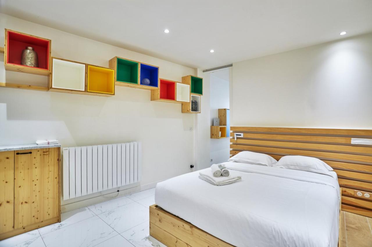 Centre De Ponceau Apartment *