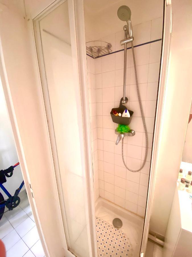 Apartment Paris 11 / Calme Et Tres Lumineux. The Cosy Flat. *