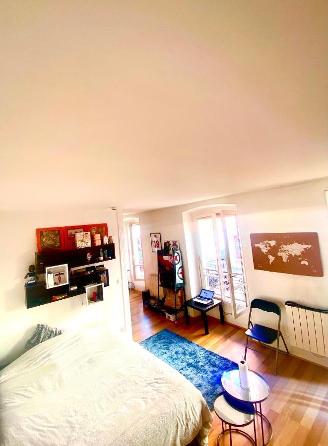 Paris 11 / Calme Et Tres Lumineux. The Cosy Flat.