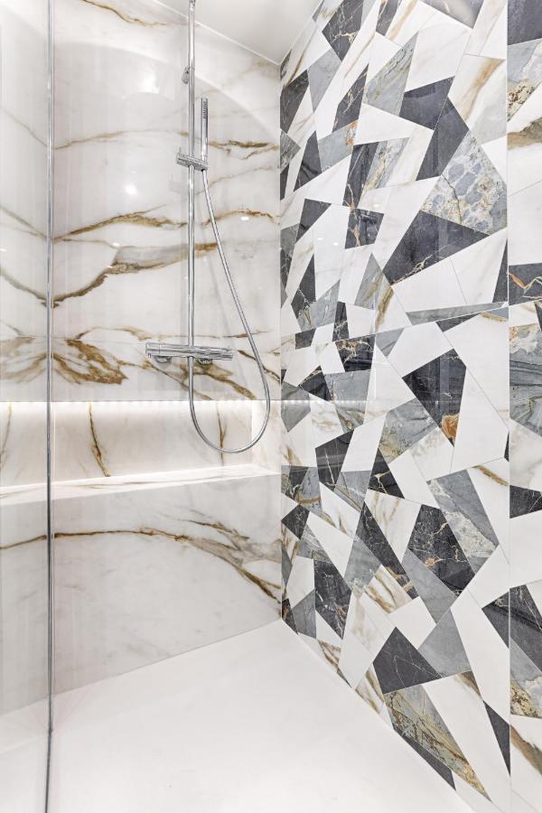 Unique Luxury Parisian Flat 2br/6p -champs Elysées Appartement *