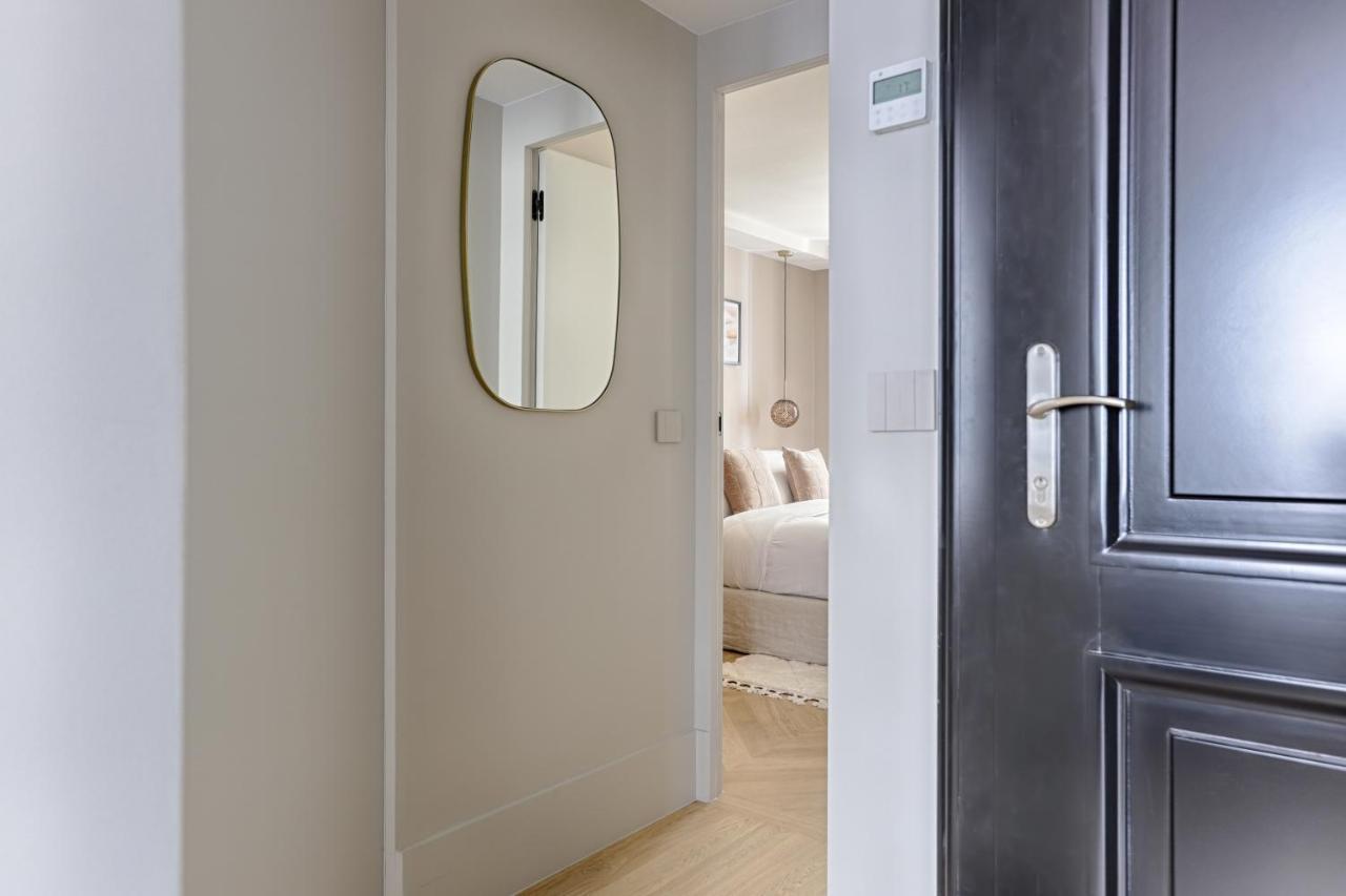 Appartement Unique Luxury Parisian Flat 2br/6p -champs Elysées