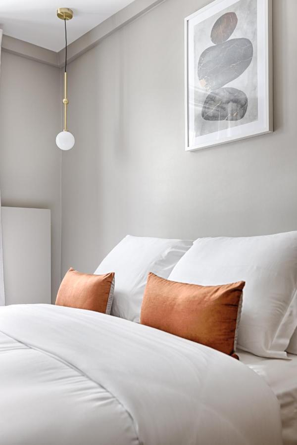 Unique Luxury Parisian Flat 2br/6p -champs Elysées Appartement Paris