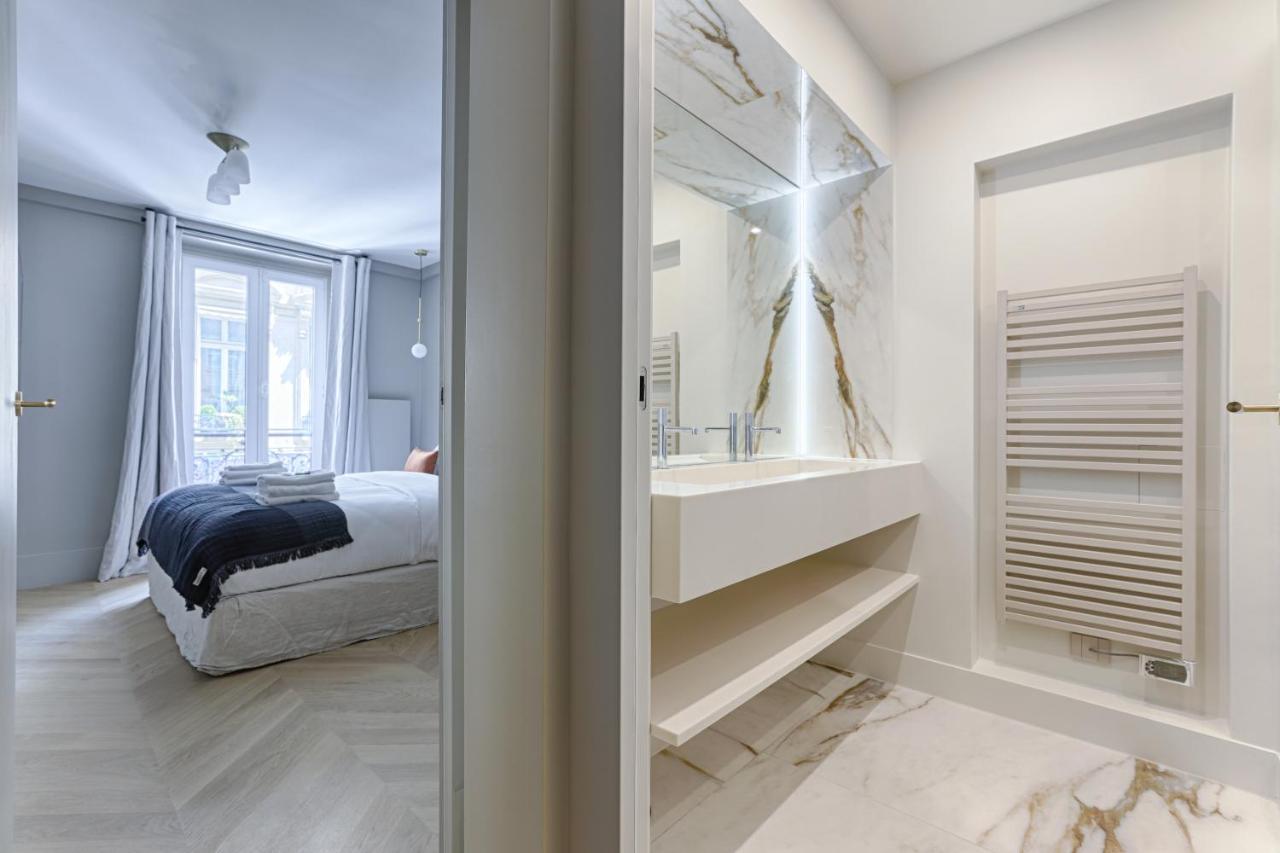 Unique Luxury Parisian Flat 2br/6p -champs Elysées Appartement