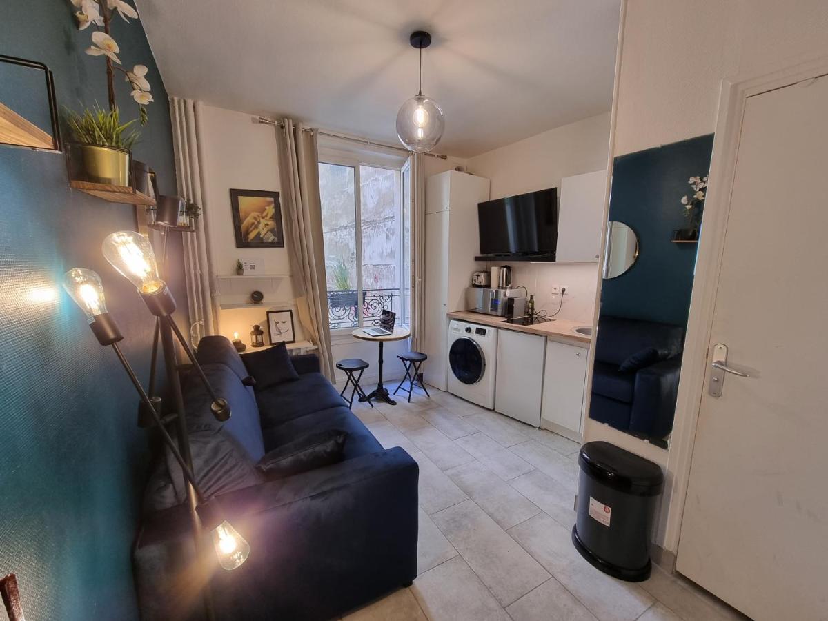 Cosy In Heart Of Montmartre Apartment Paris