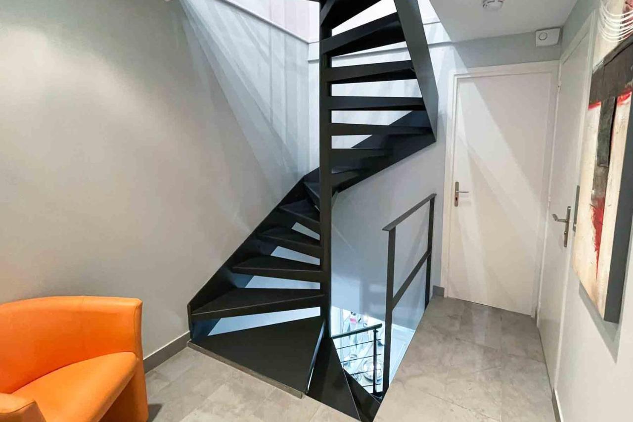 Charming Townhouse With Garden In The Of Ferienhaus Paris
