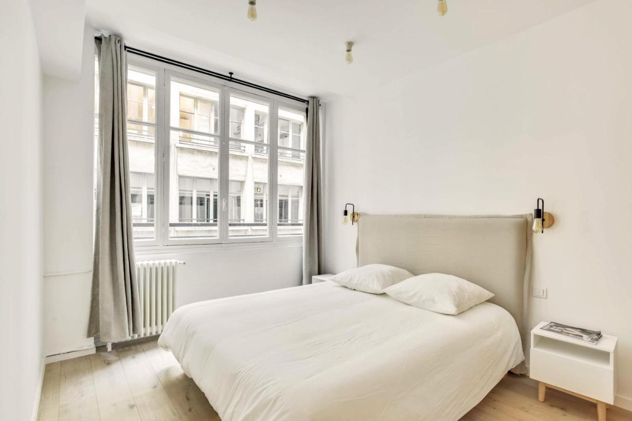 & Stylish Renovated Parisian / 6-8 Guests * Paris