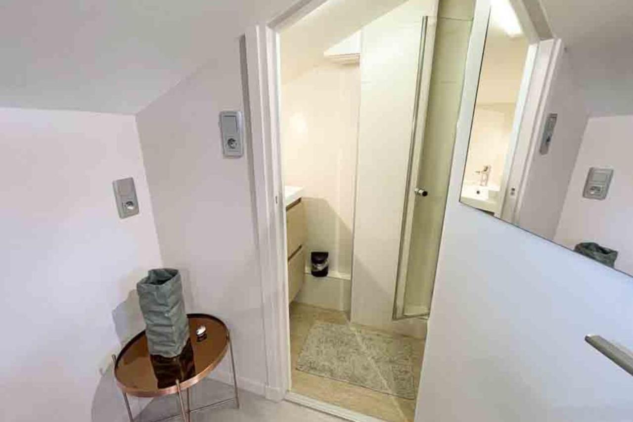 Charming Townhouse With Garden In The Of Ferienhaus Paris