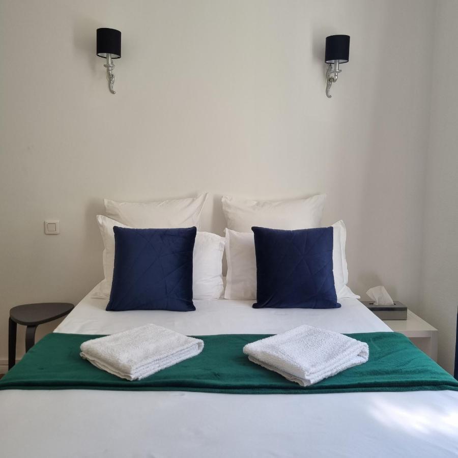Double Bed Shared Paris