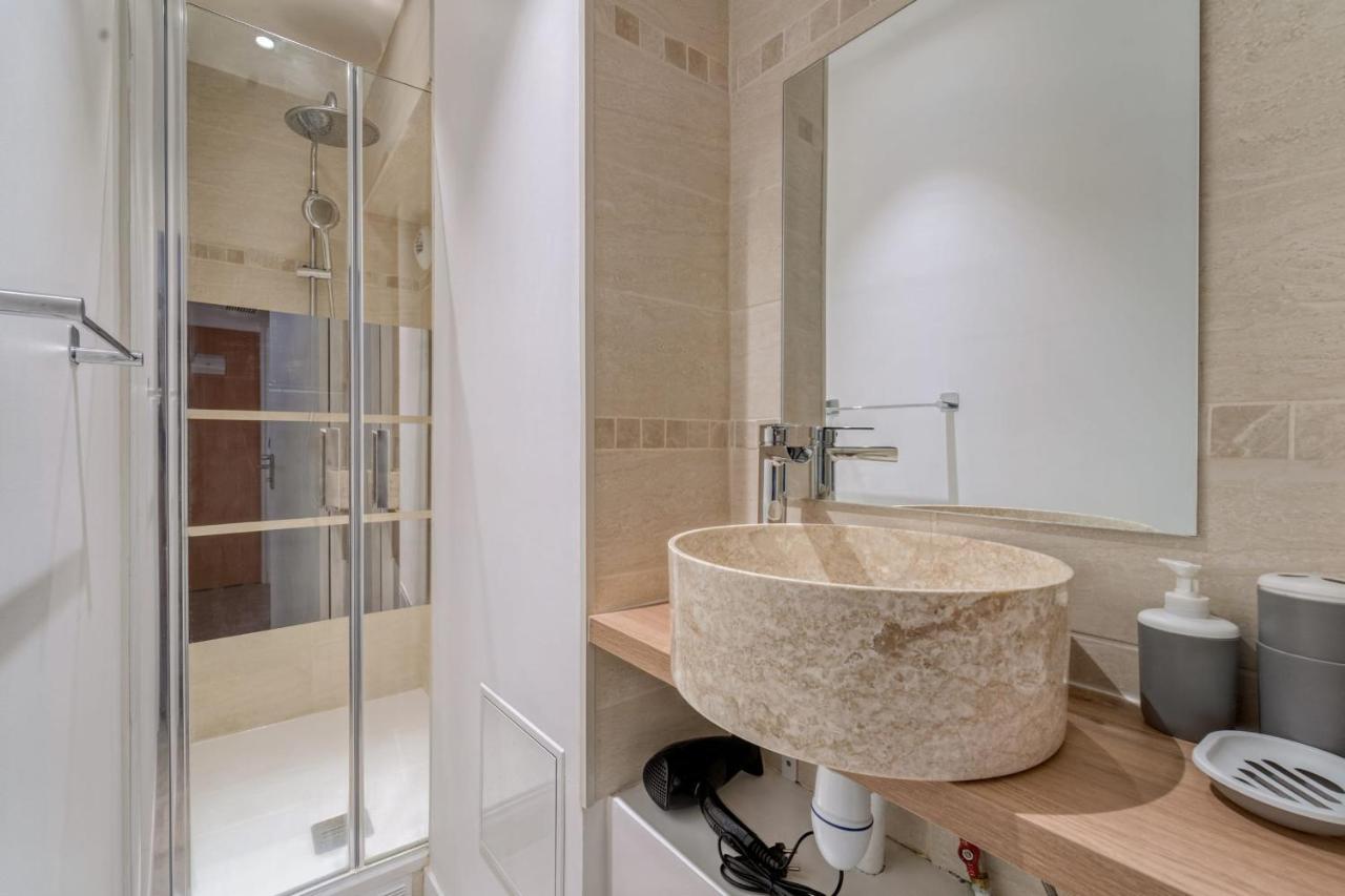 Apartment Beautiful Apartement With 2 Bedrooms In Centre