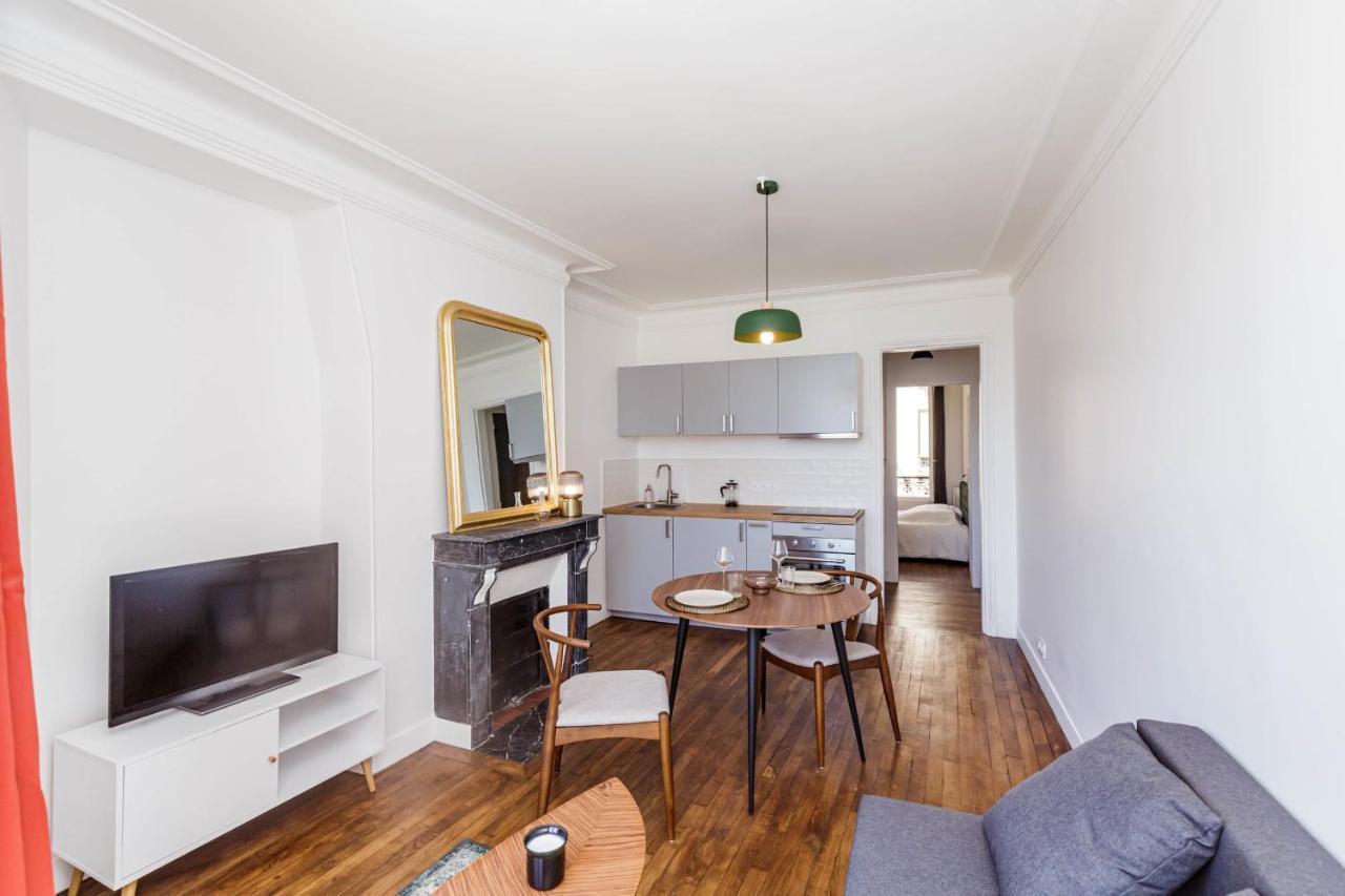Nice 32 M Renovated And With Comfort In Apartment