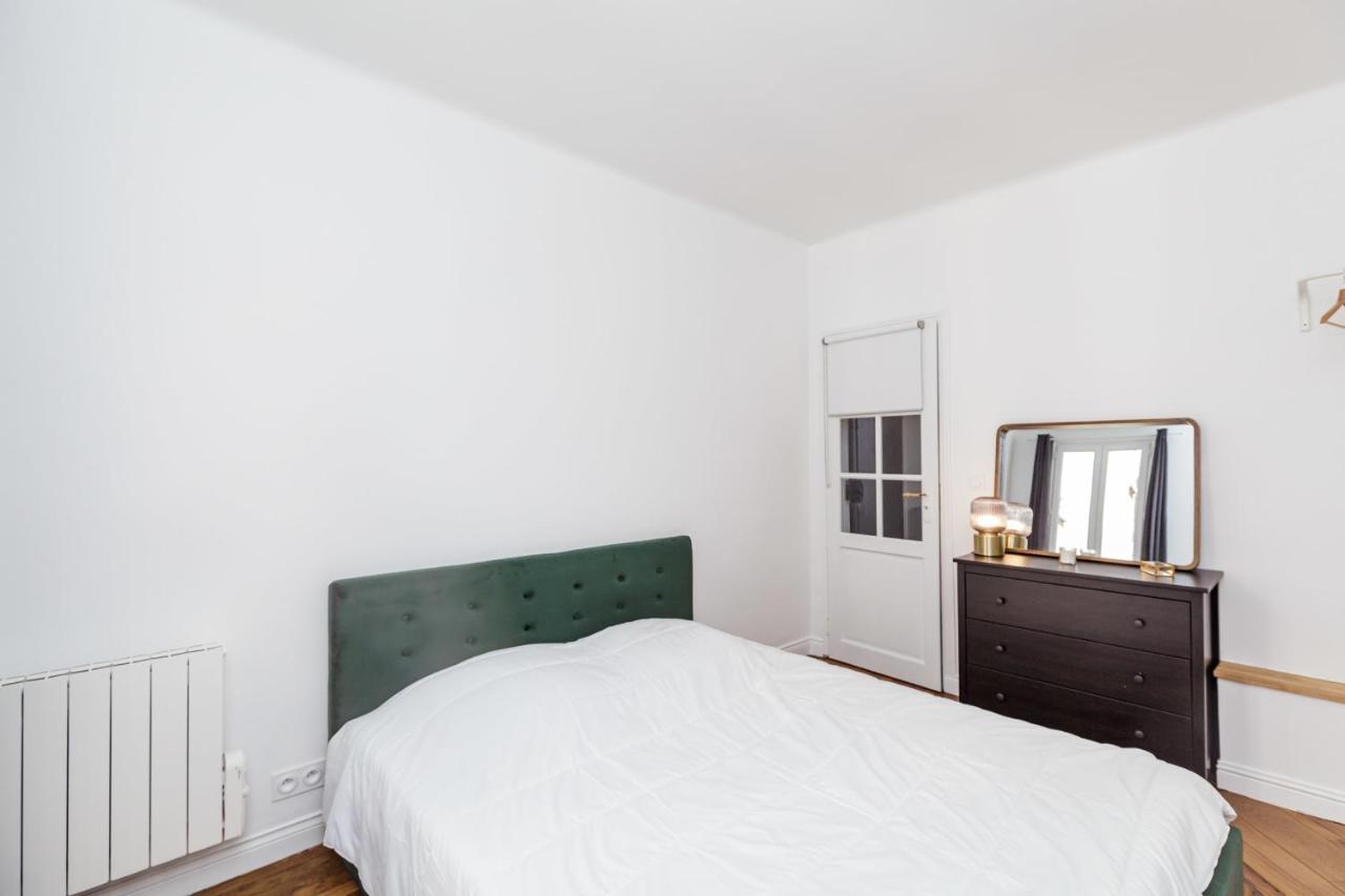 Nice 32 M Renovated And With Comfort In *
