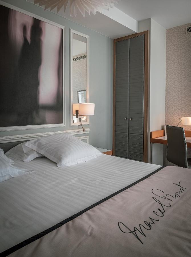 Hotel Western Premier Littéraire Le Swann 4*