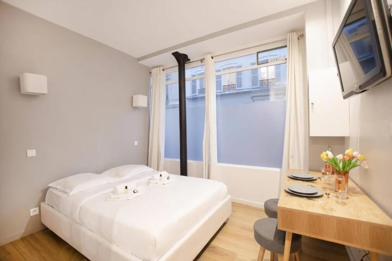 Charmant Studio Au Coeur Des Batignolles *