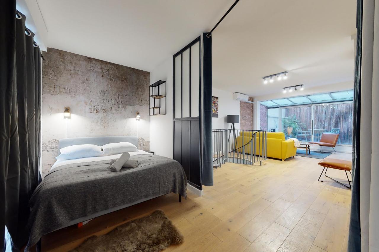 Superbe Loft Avec Patio - Tour Eiffel Apartment *
