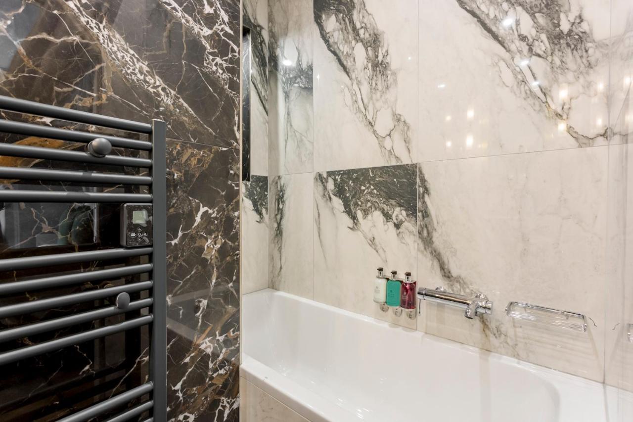 Luxury 4 Bedrooms 3 Bathrooms - Louvre Appartement