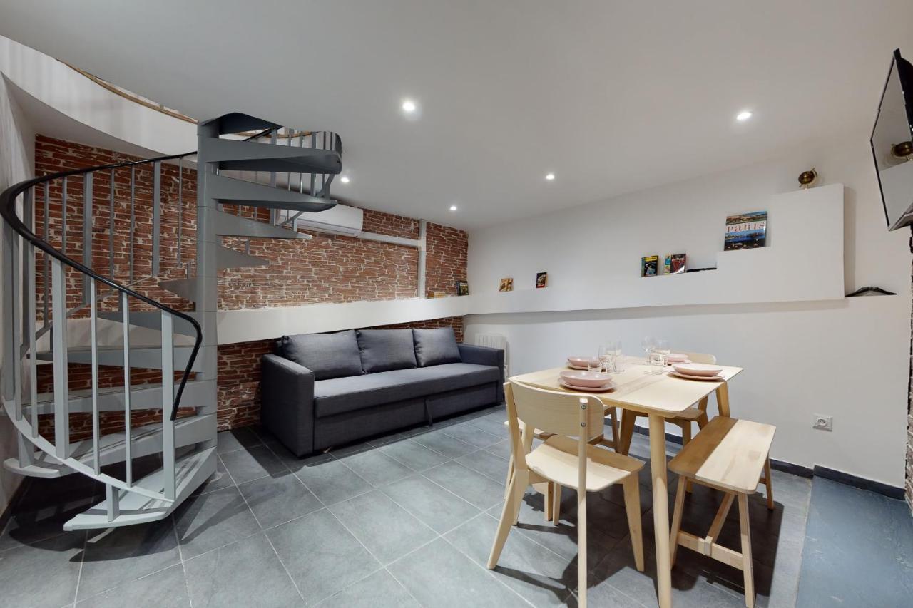 Superbe Loft Avec Patio - Tour Eiffel Paris