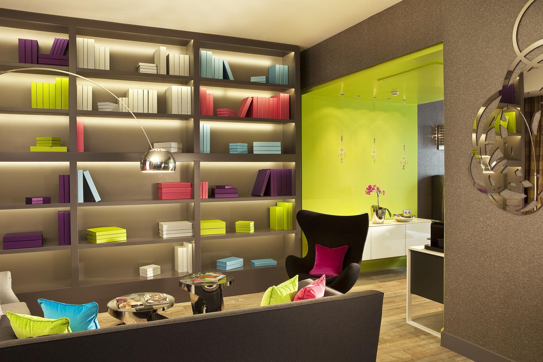 Le Petit Hotel