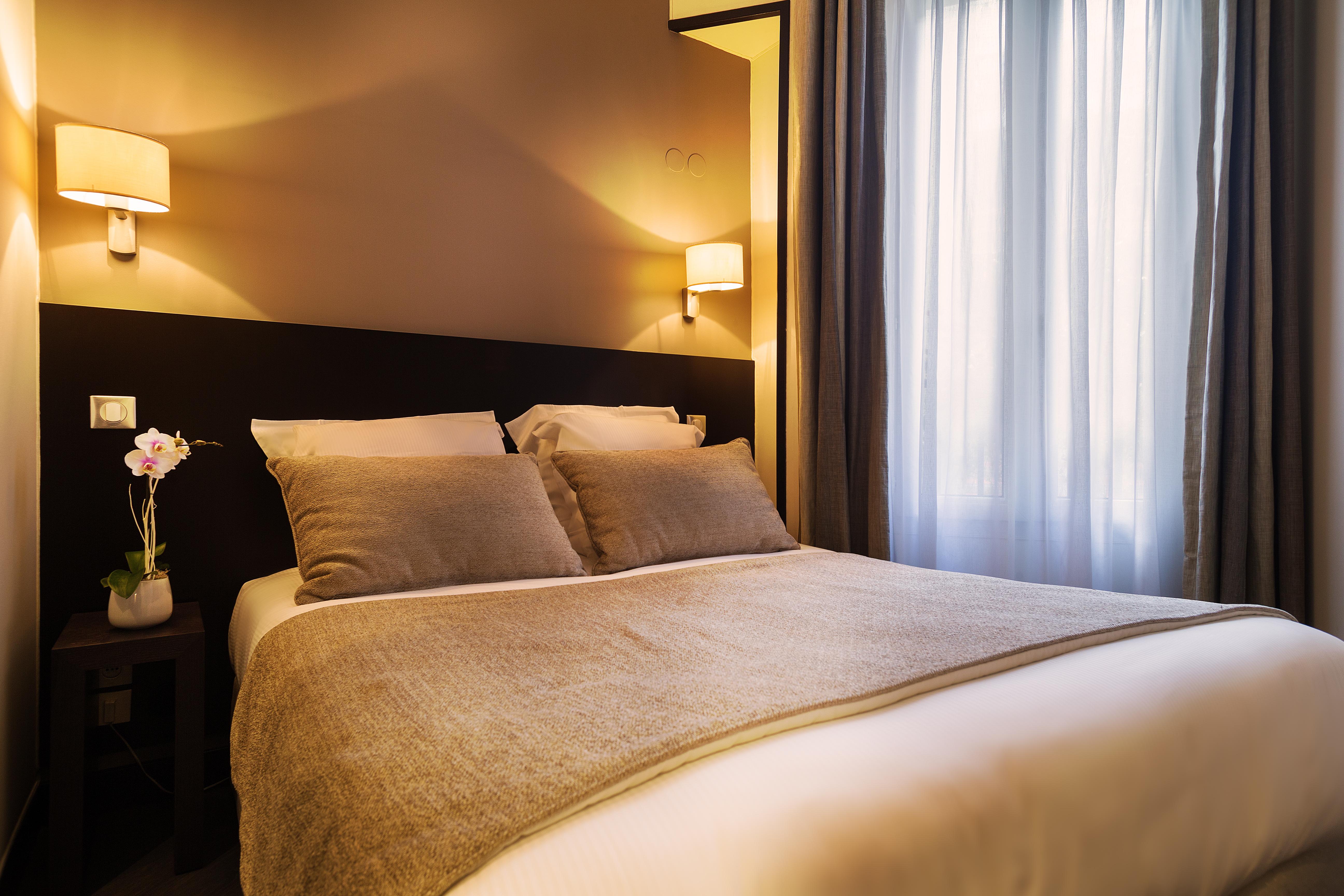 Arc Elysees Hotel