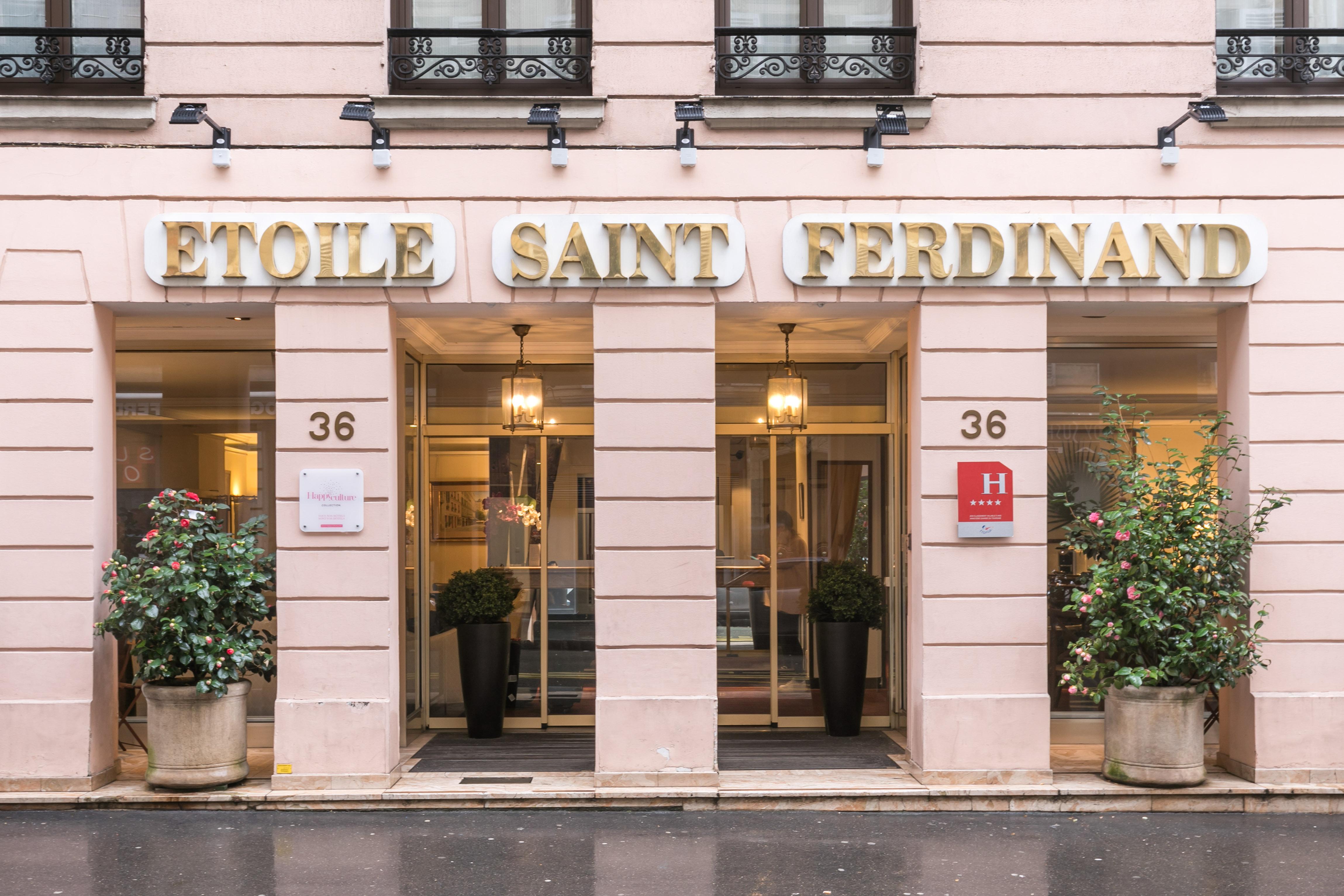Etoile Saint Ferdinand By Happyculture Hotel 4*