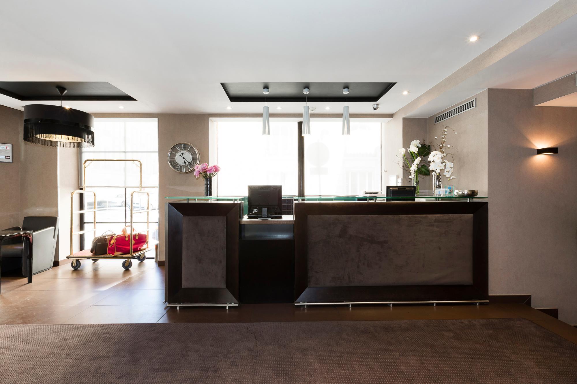 Elysées Bassano 4* Paris