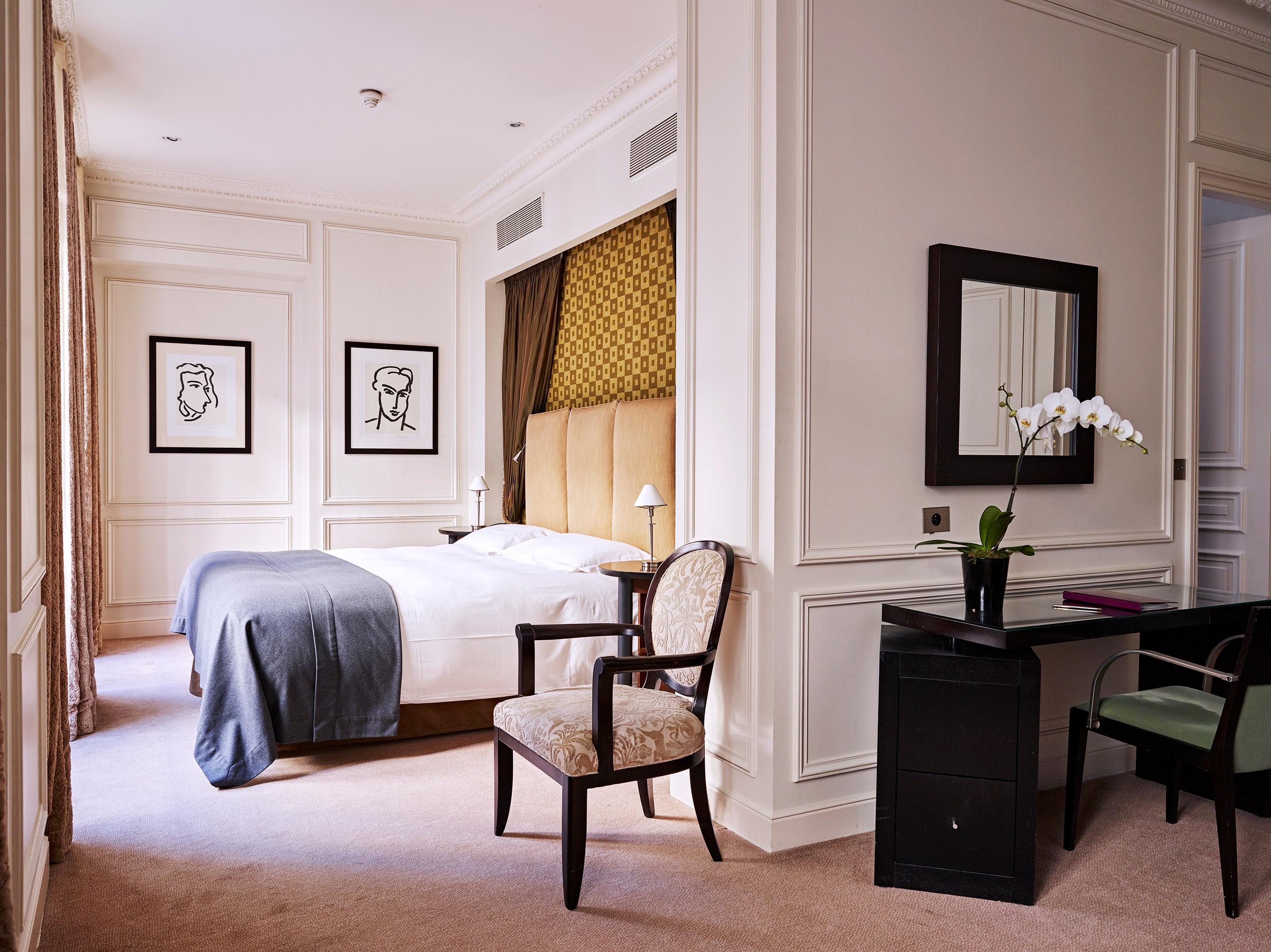 La Tremoille Hotel Paris