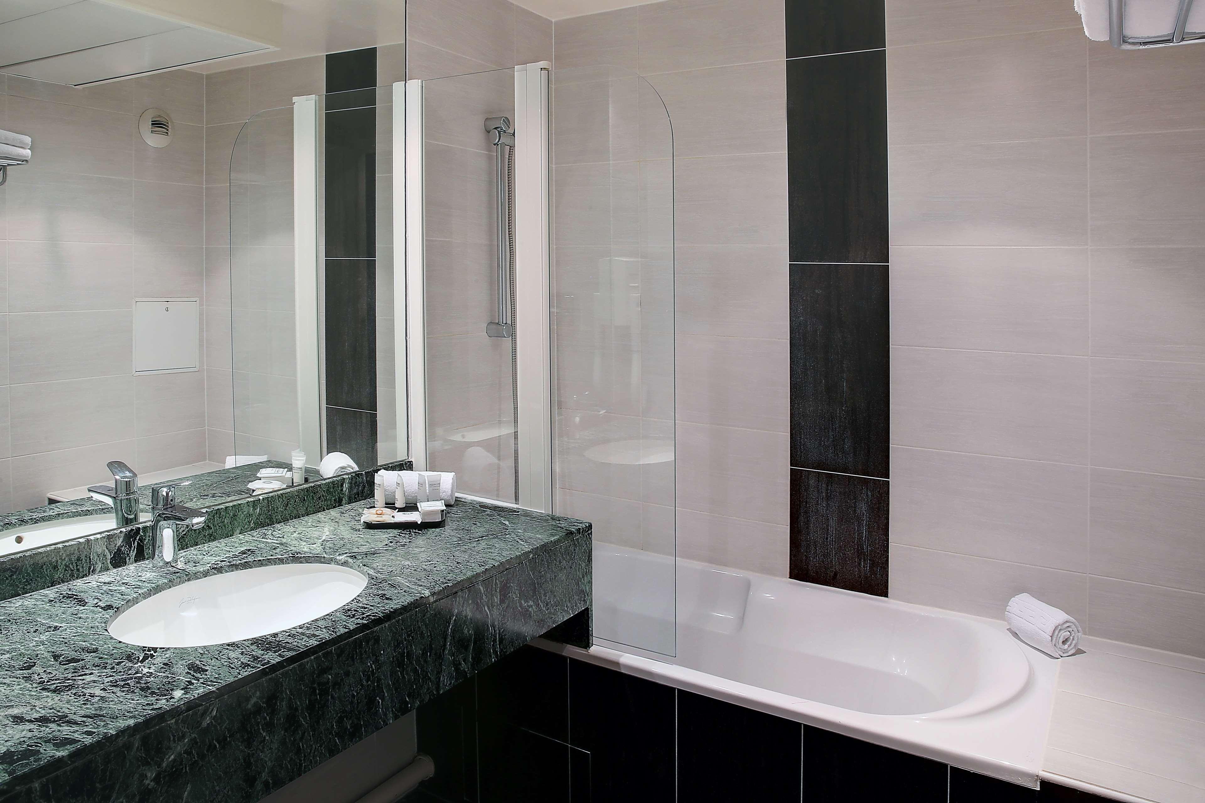 Hotel Western Opera Batignolles Paris