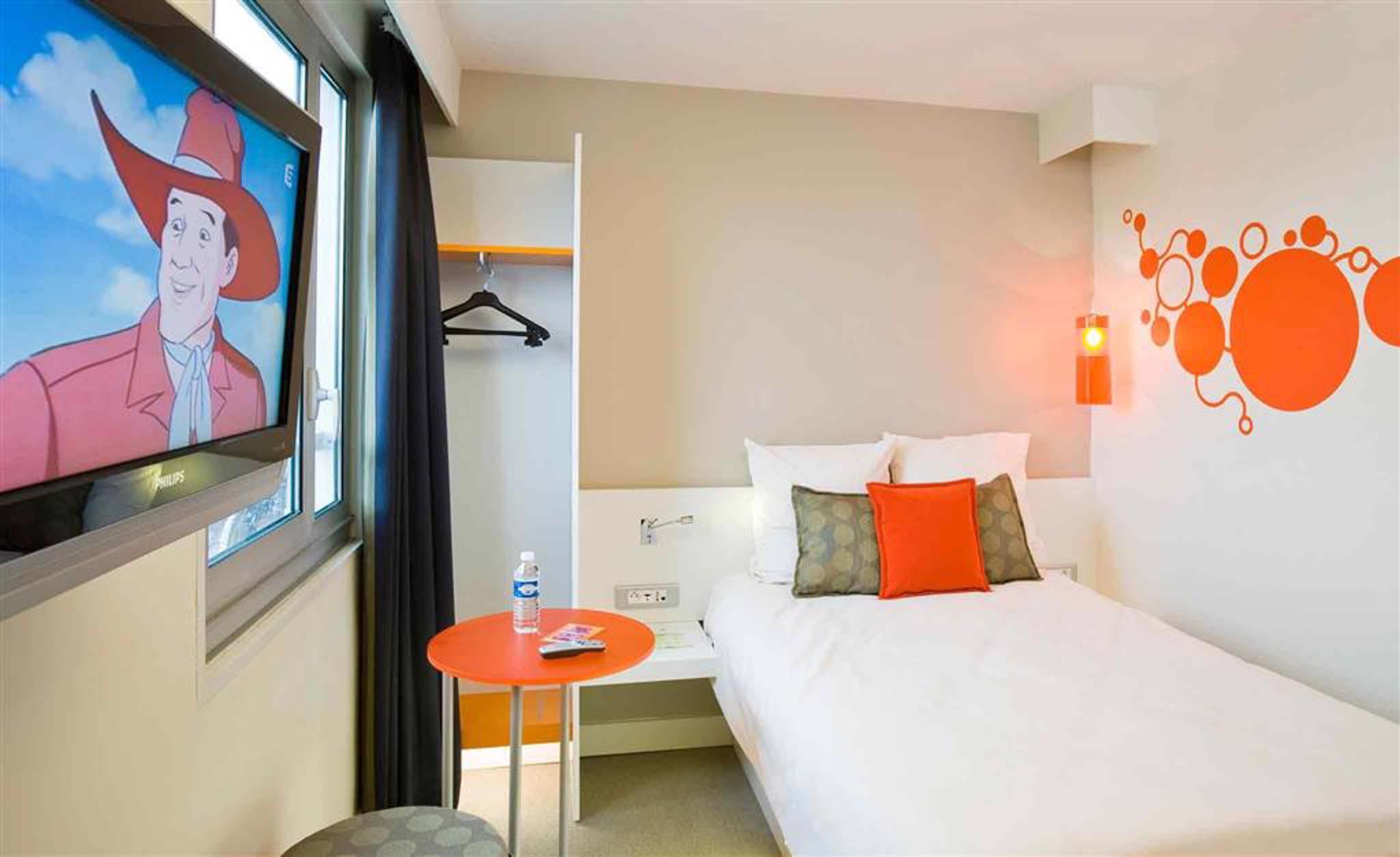 Ibis Styles Gare De L'est Château Landon 3*