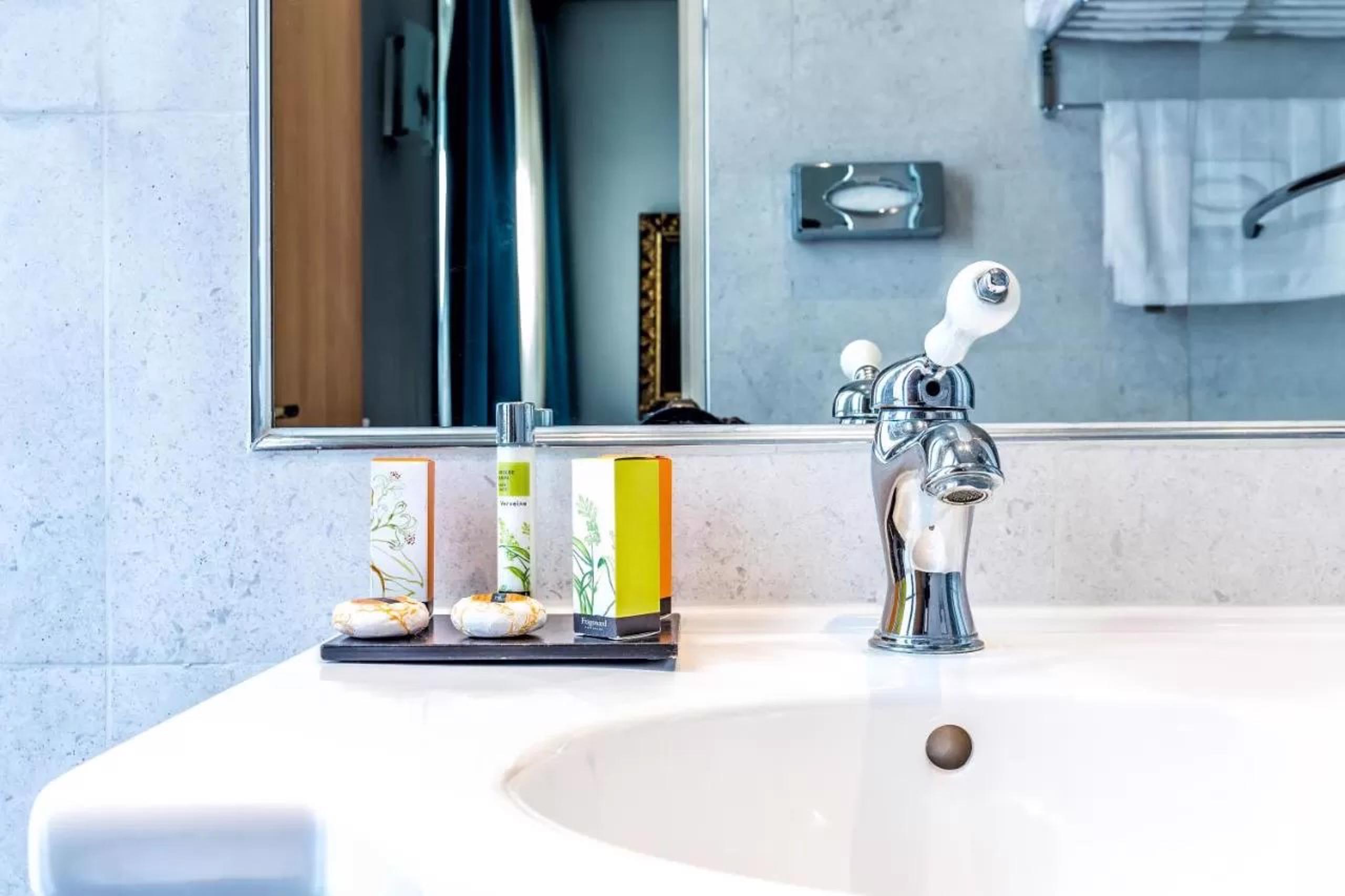 Regence Paris