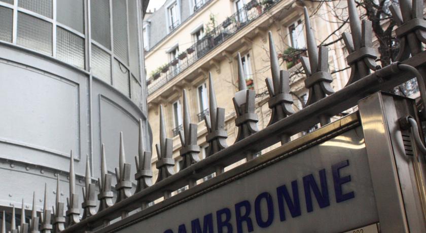 Le Bailli De Suffren