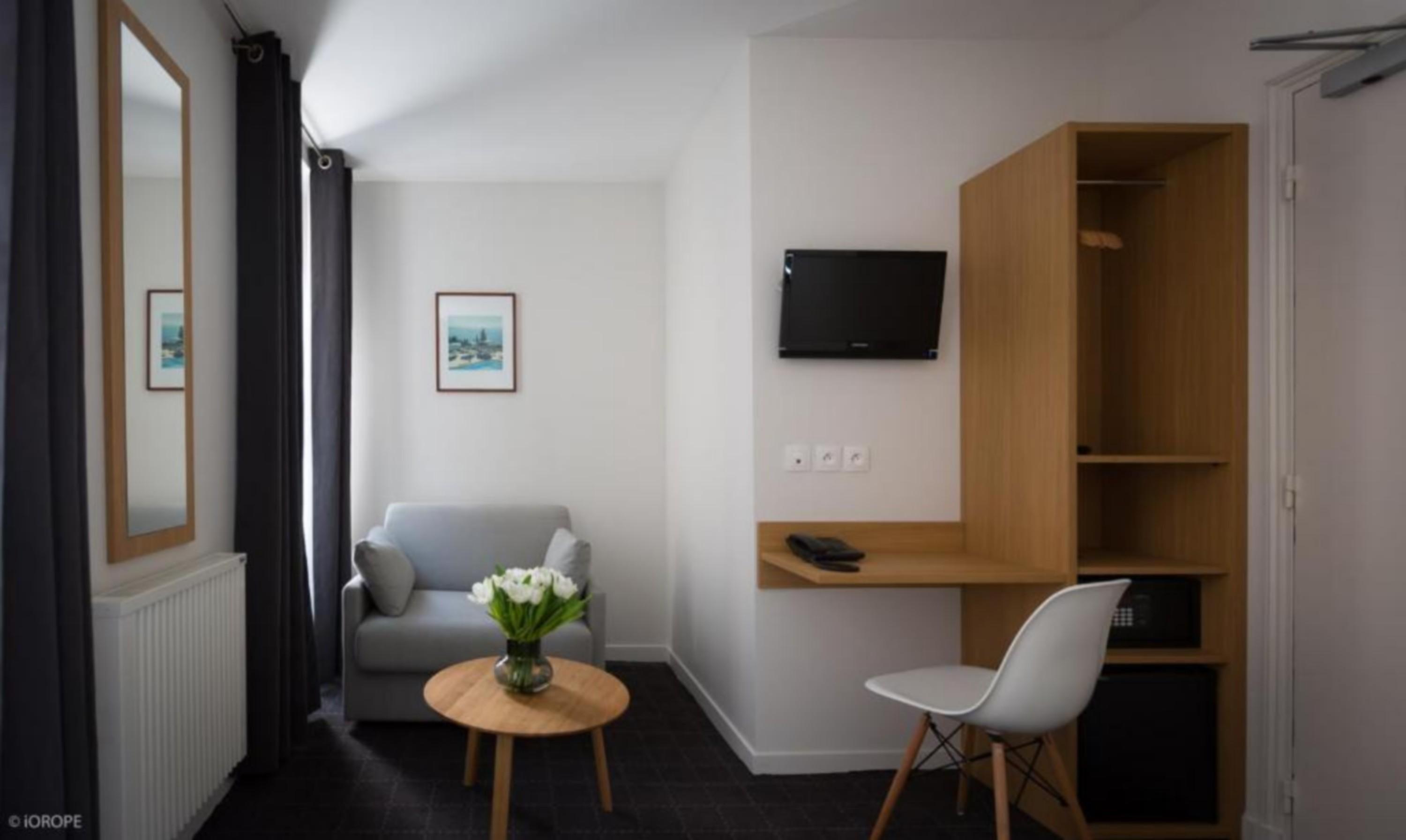Hotel Mirabeau Eiffel 3*
