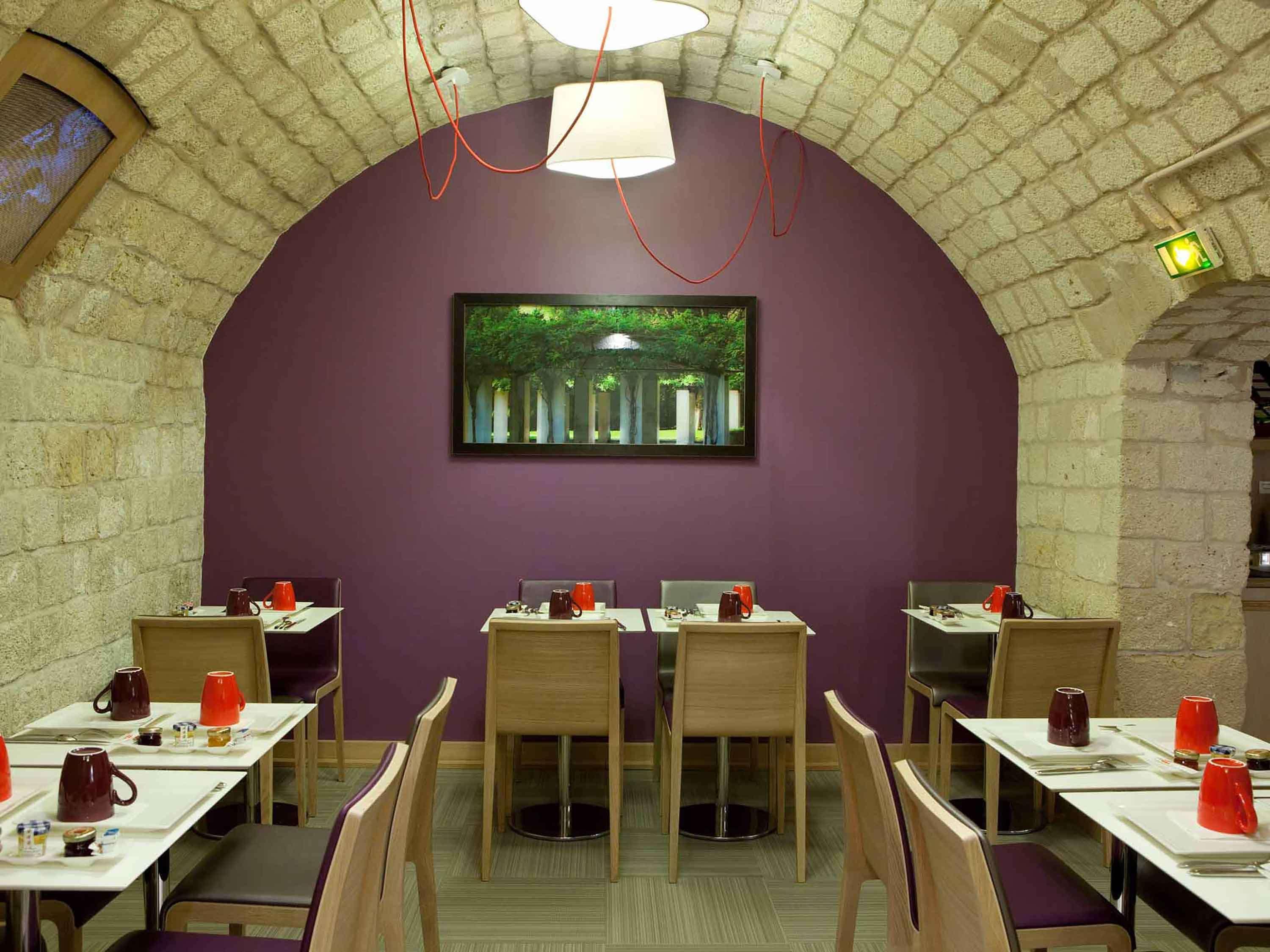 Mercure Notre Dame Saint Germain Des Pres Hotel 4*