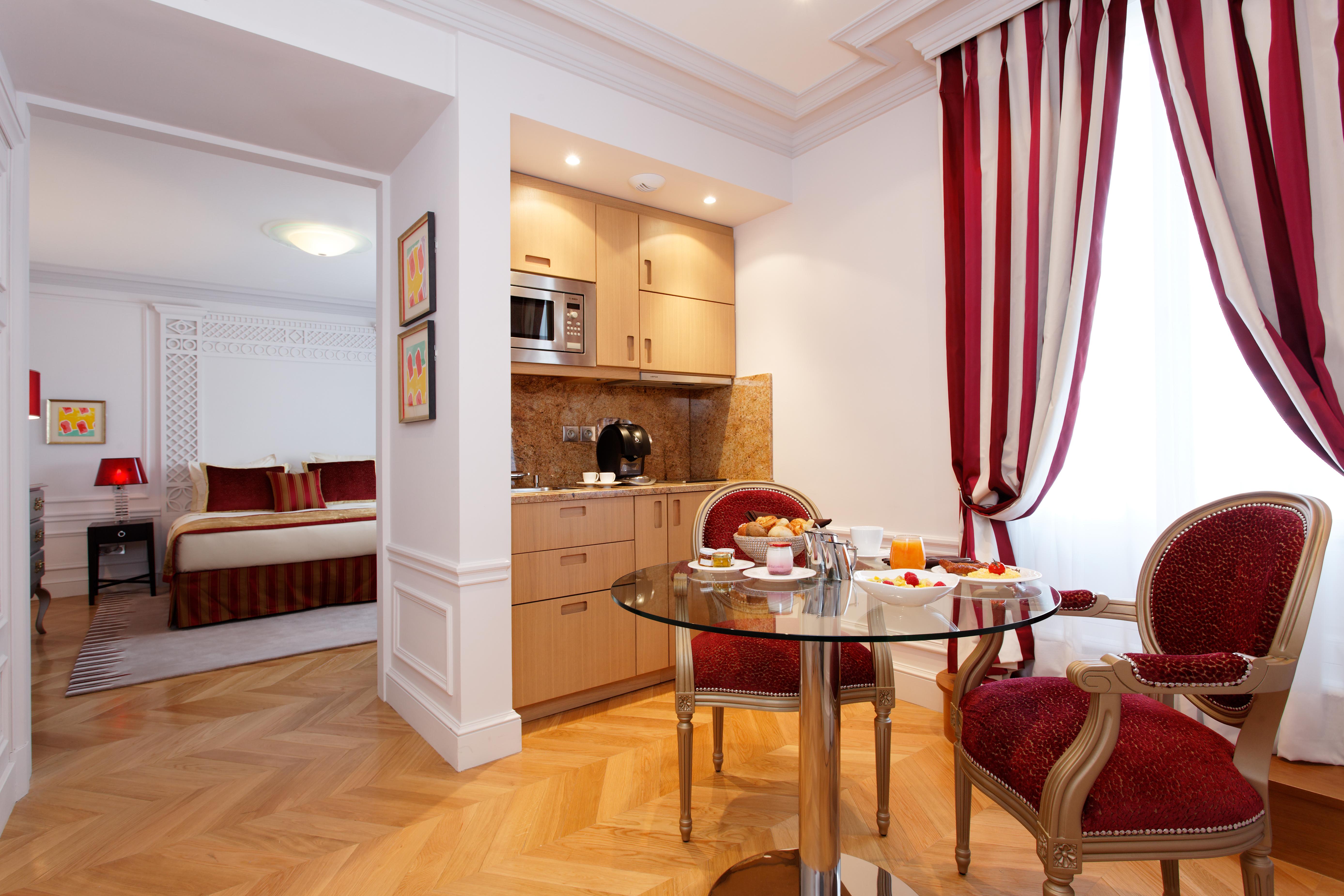 Hotel Majestic - Champs Elysees 5*