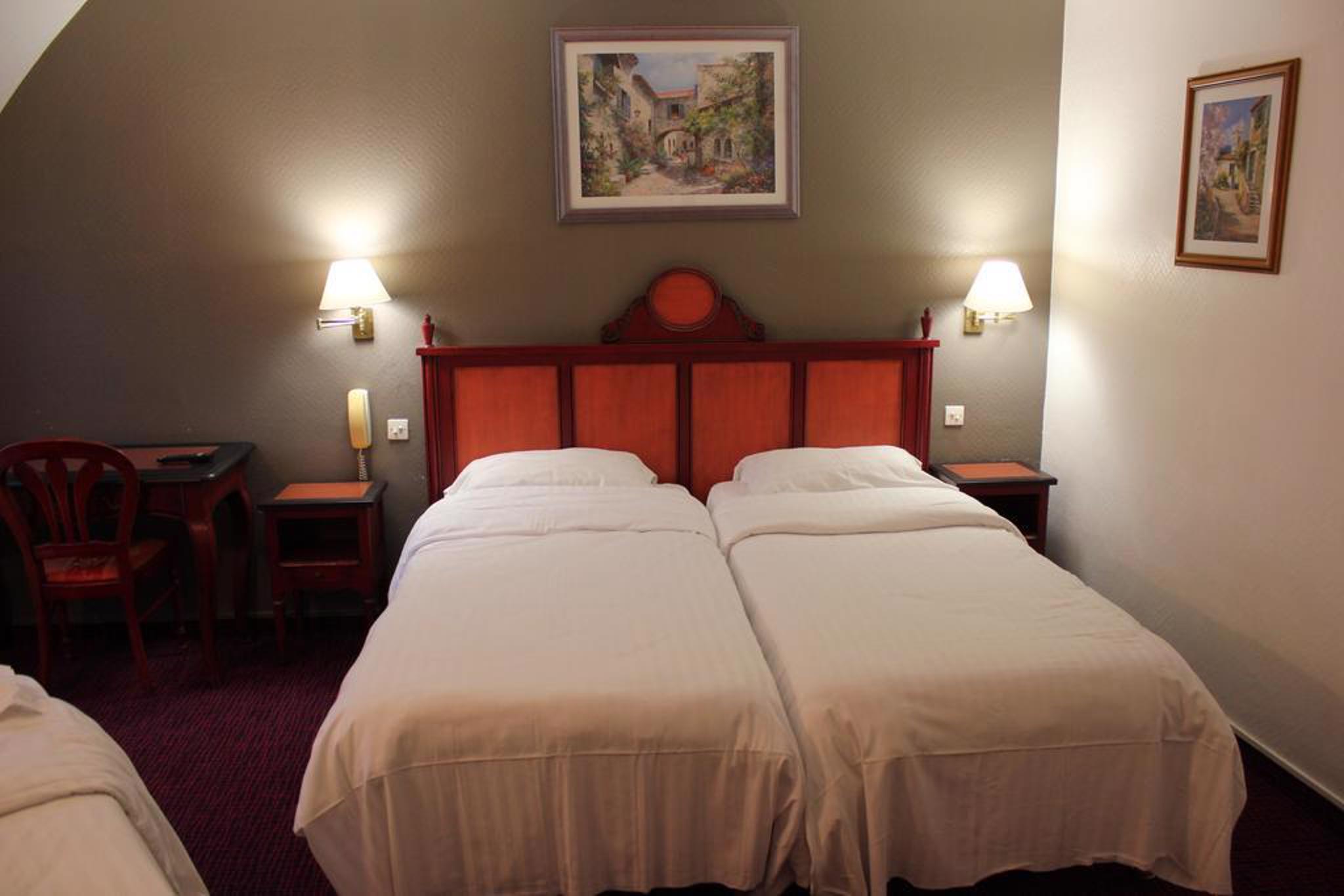 Metropol Hotel