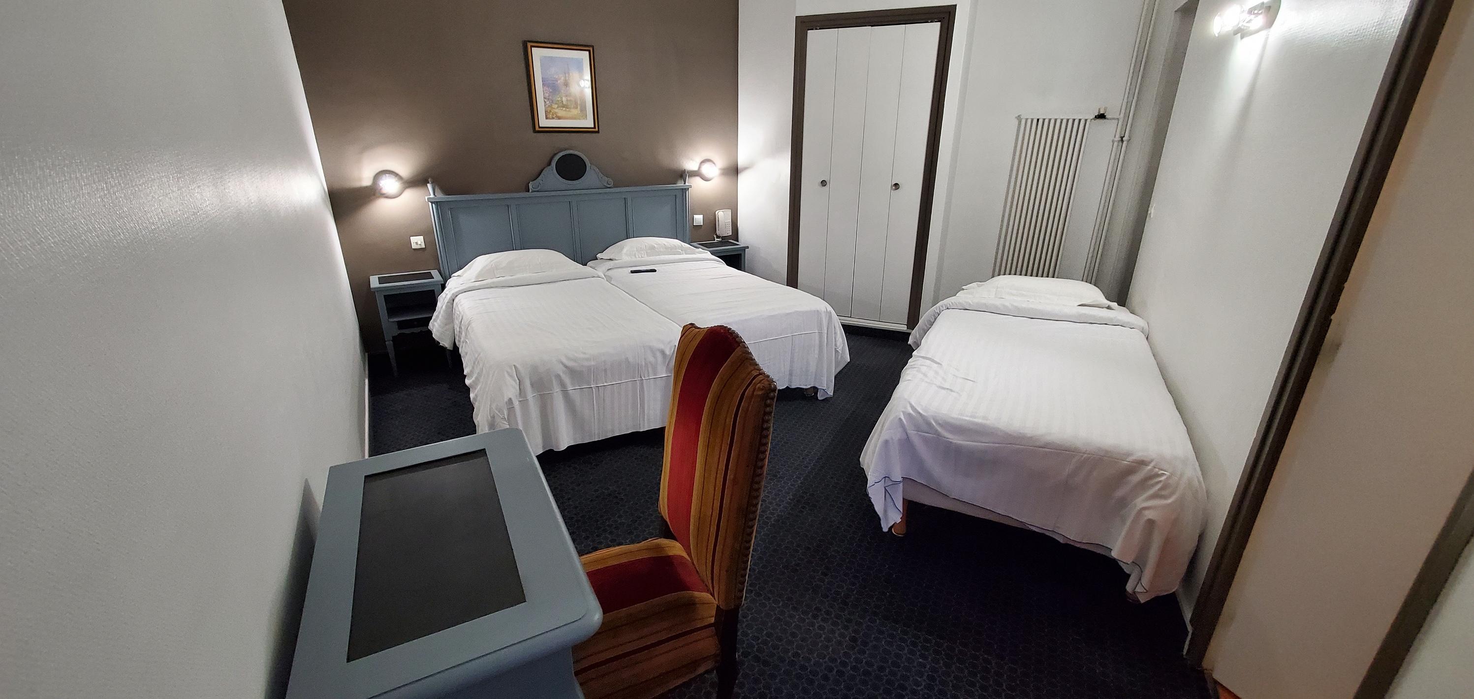 Metropol Hotel 3*