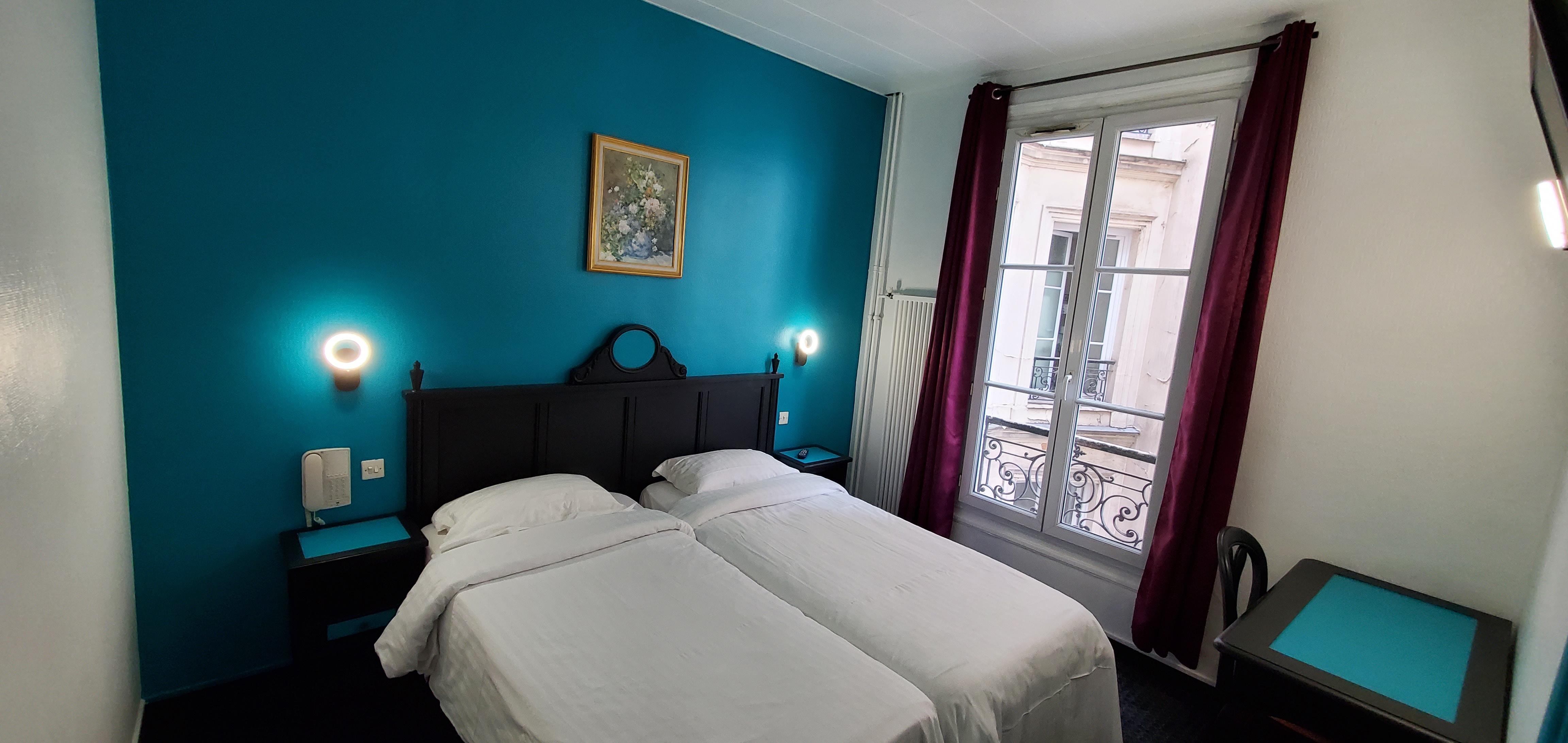 Metropol Hotel 3*
