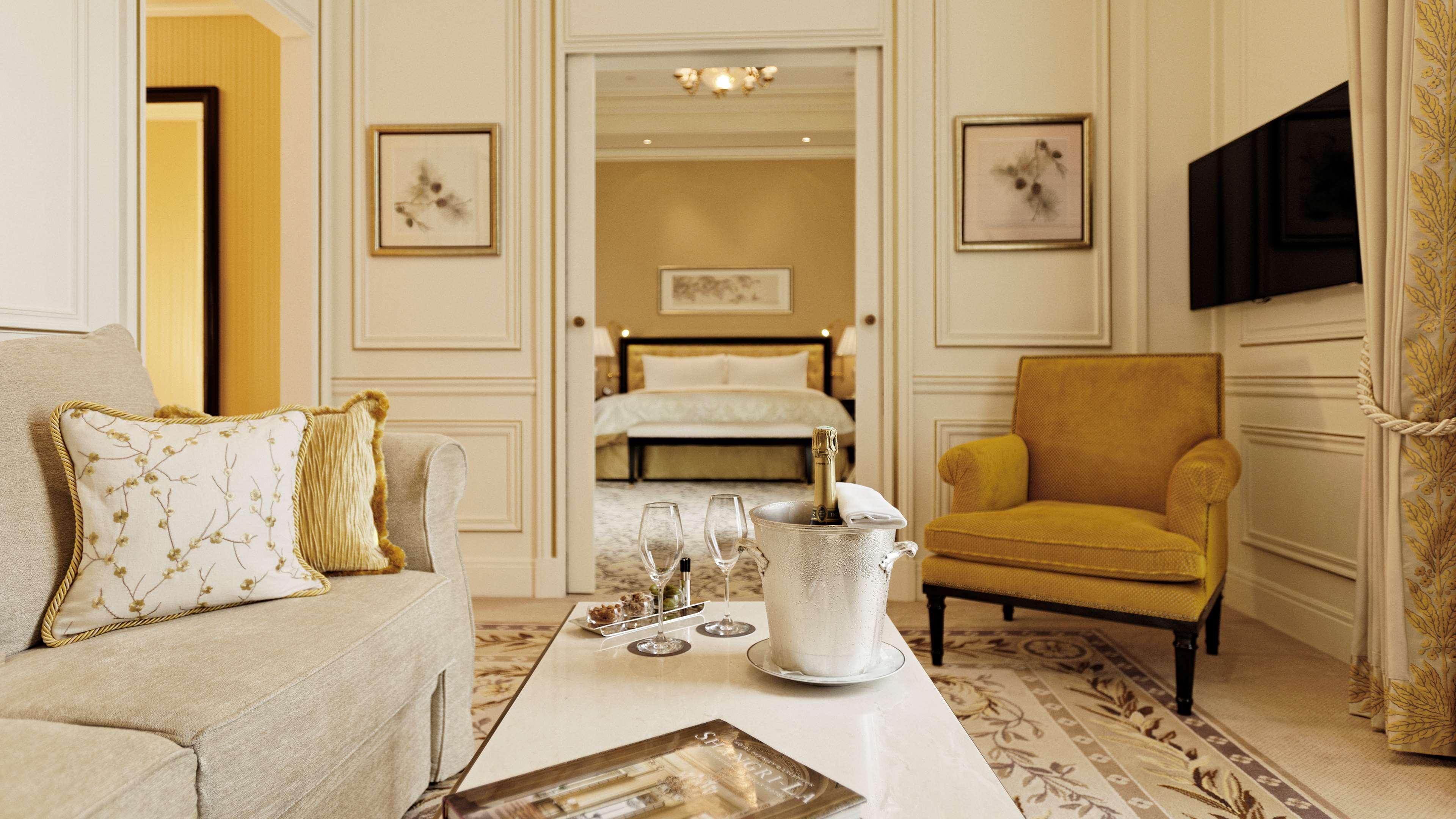 Shangri-la 5* Paris