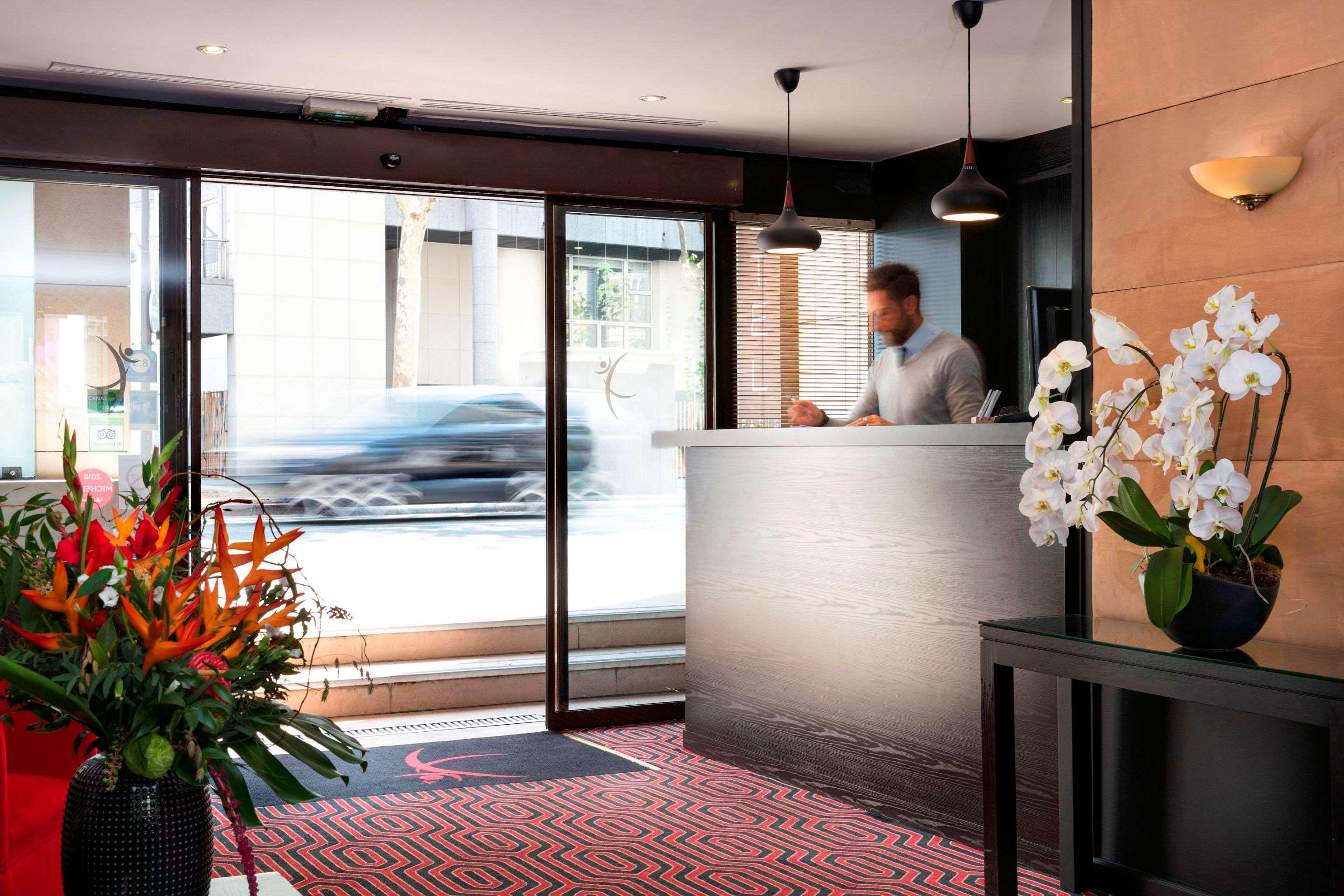 Bastille Hotel 3*