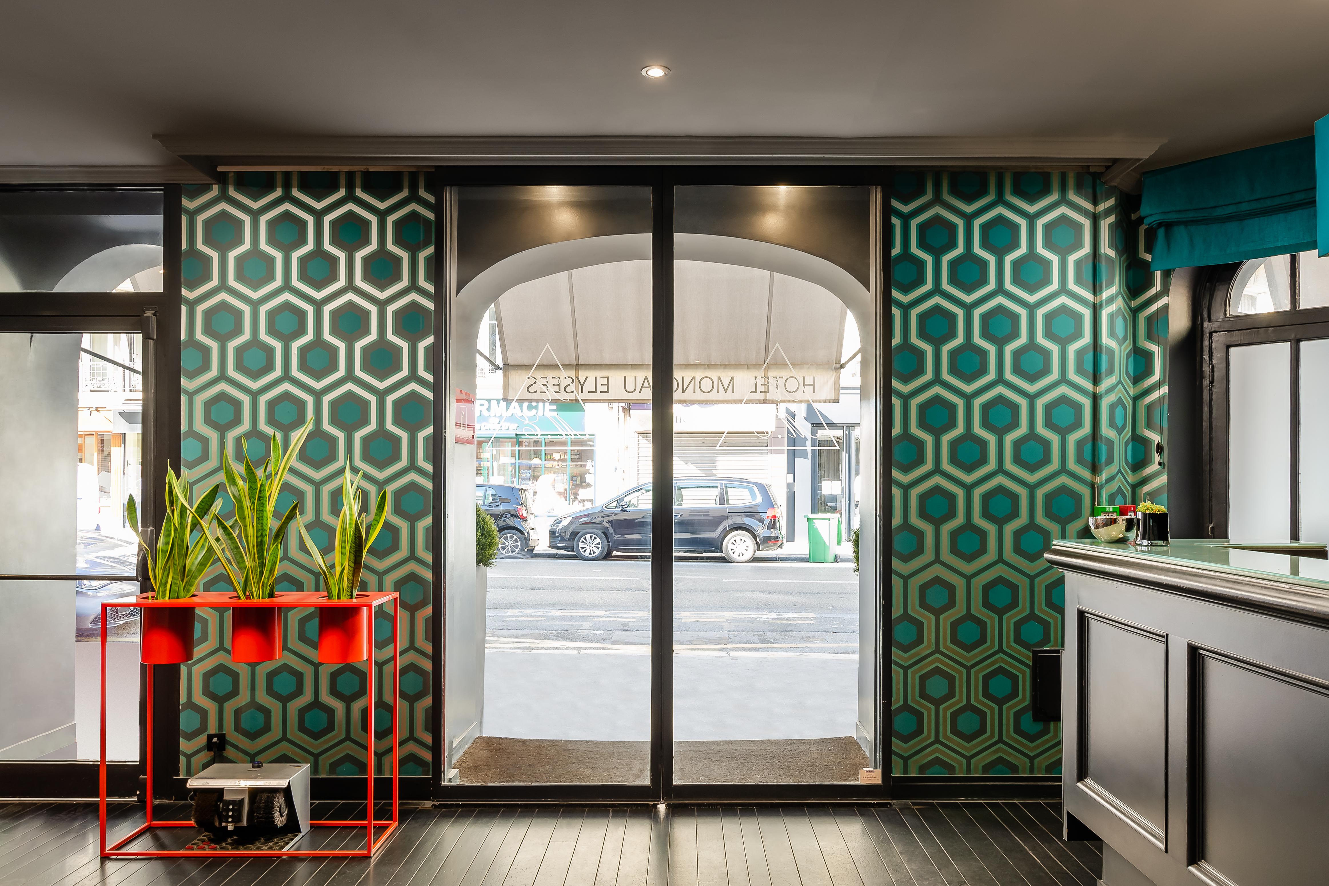 Hotel Monceau Elysees 3*